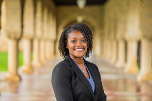 Portrait of Lisa Thomas