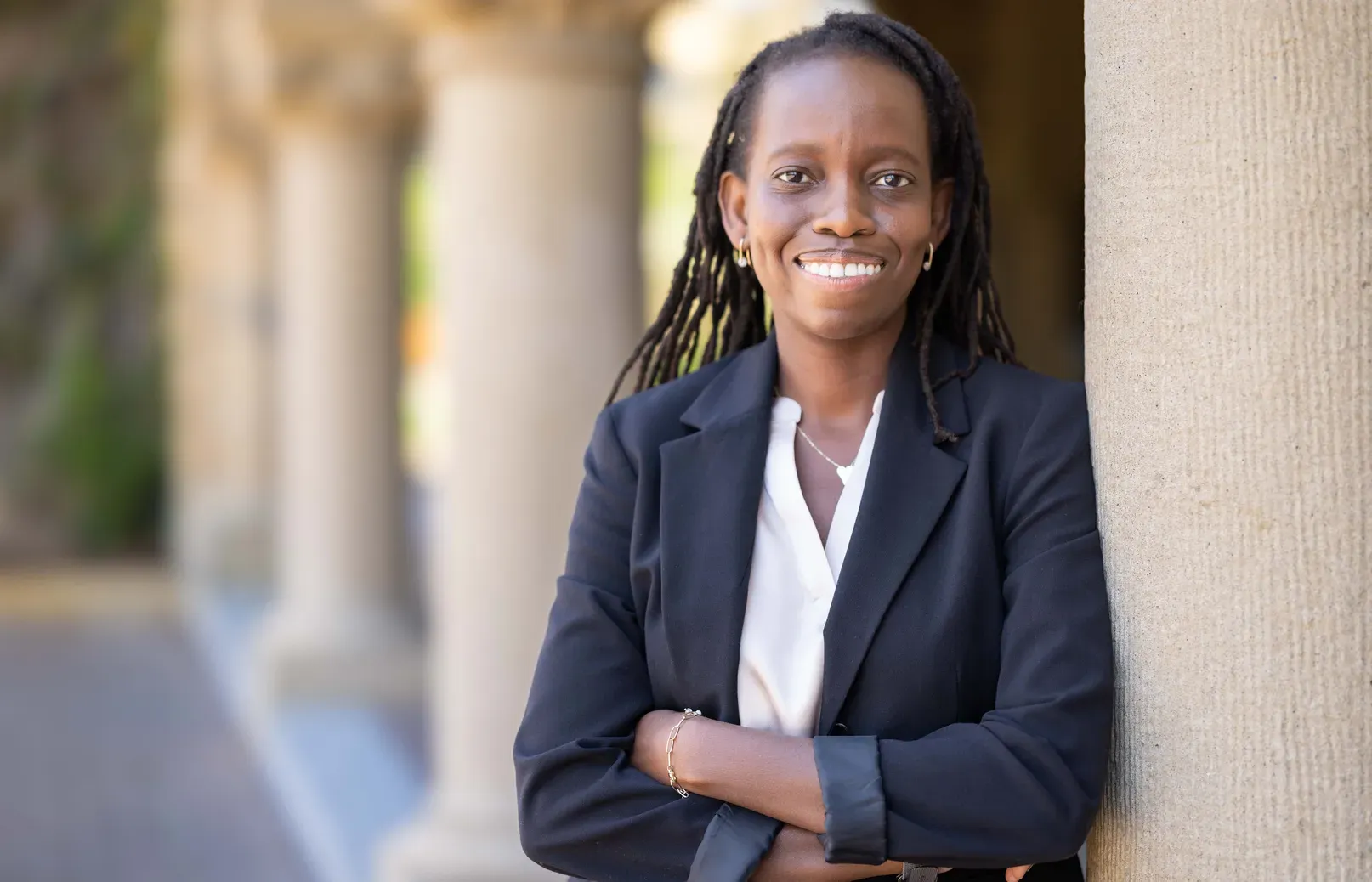 Portrait of Laura Dassama in the Stanford arcade.