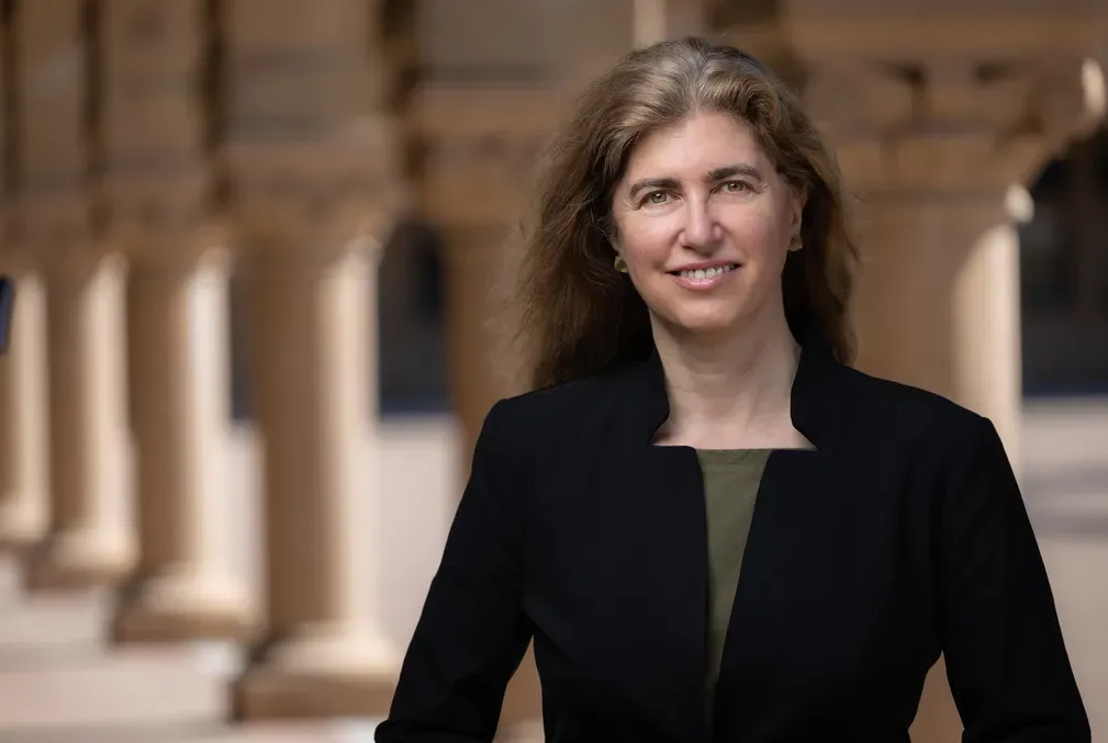 Portrait of Jessica Riskin in the Stanford arcade